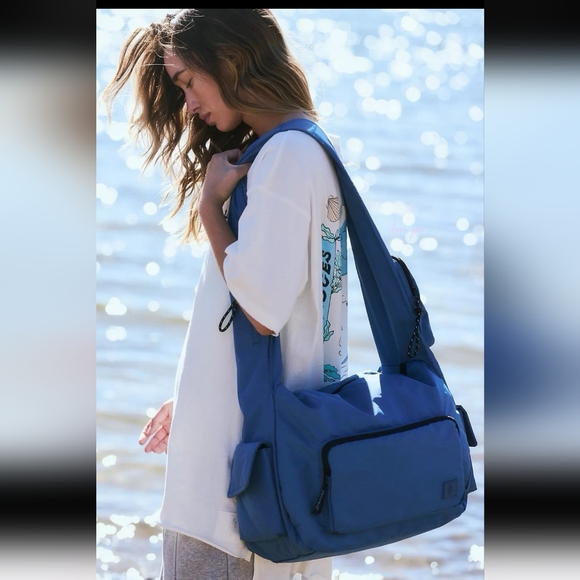 Free People Handbags - NWT Free People Parlay Bsg